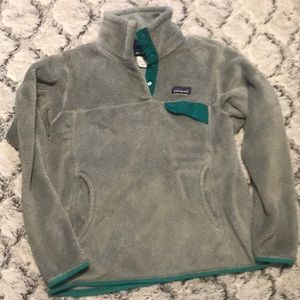 Patagonia retool gray and teal pullover